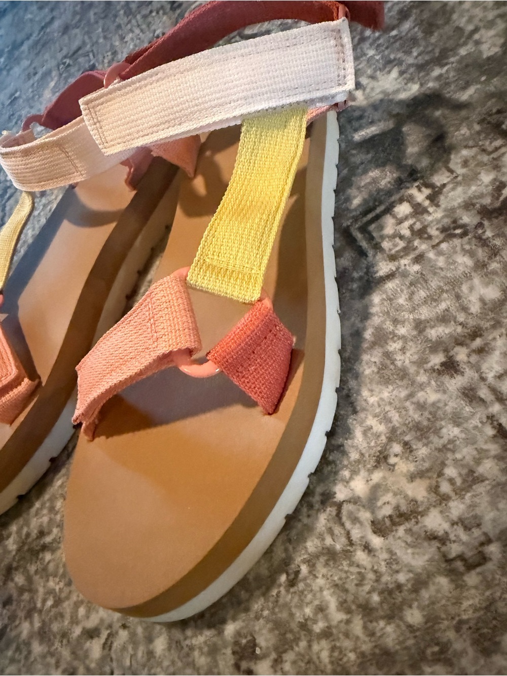 🍑 Universal Thread Women’s Holden Multi-Color Strappy Platform Summer Sandal 10 - Picture 6 of 12